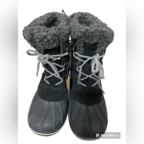 Kids winter snow boots size 4 - Picture 1 of 6